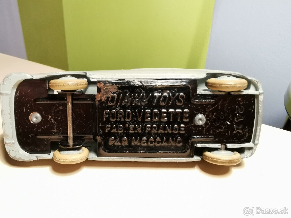 Dinky toys Ford Vedette - 4