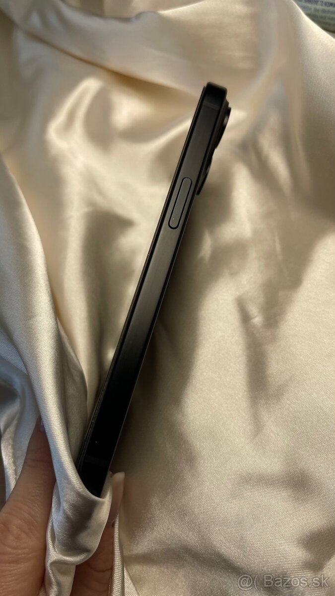 iPhone 15 – 256 GB Dual sim - 4