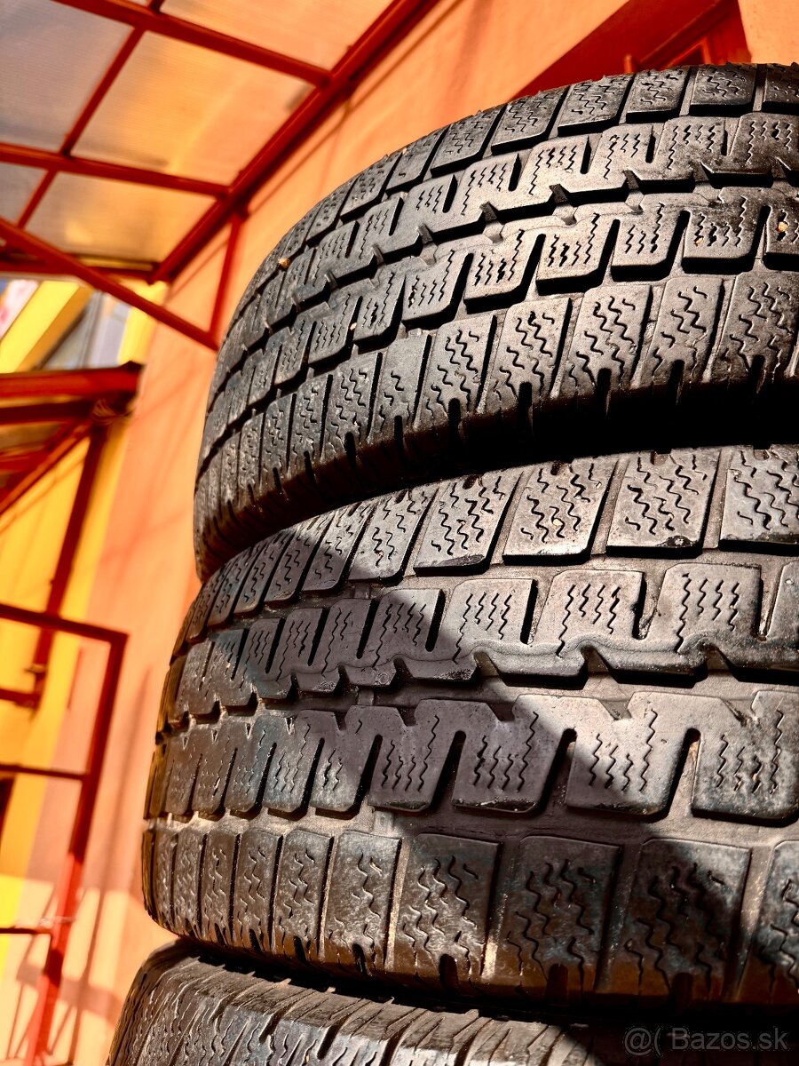 215/65 R16C zimné pneu komplet sada - 4