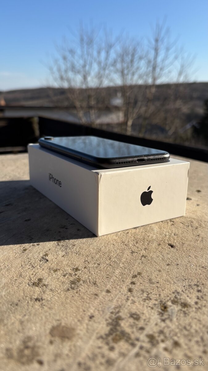 iPhone XR 64GB Čierny Nová batéria - 4