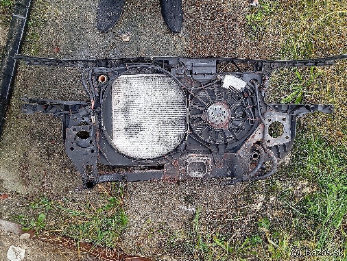 Predám predne celo na Audi 2.5td rok 2004 kompletne - 4