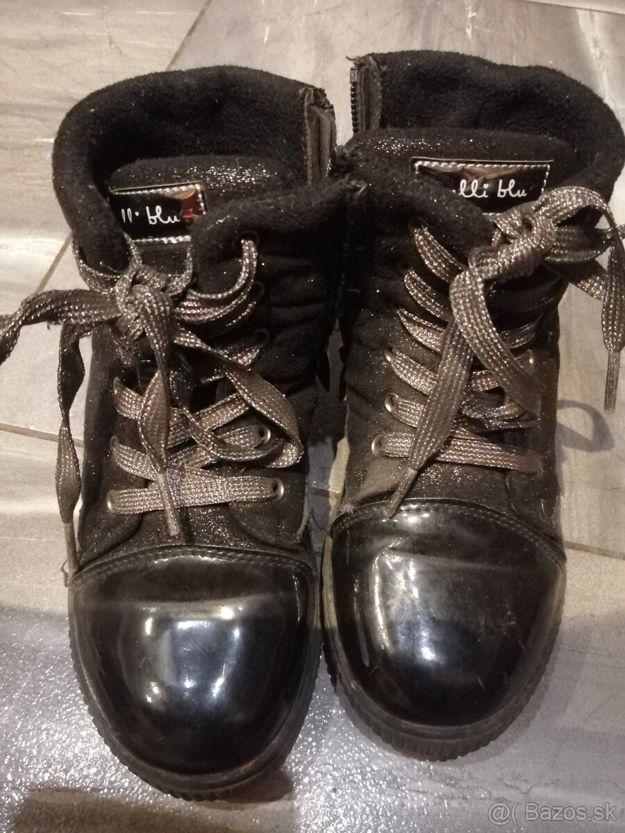 Čierne lesklé topánky 30 - 4