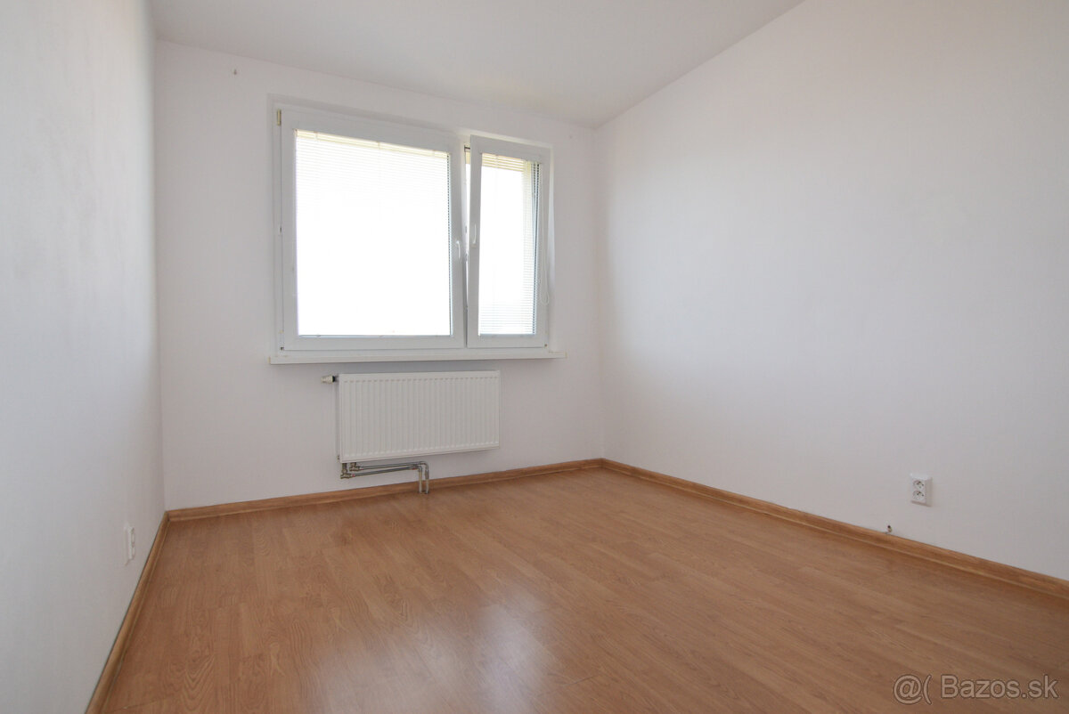 REZERVOVANÉ- na predaj 3 izbový byt v Martine -Košúty 1 - 4