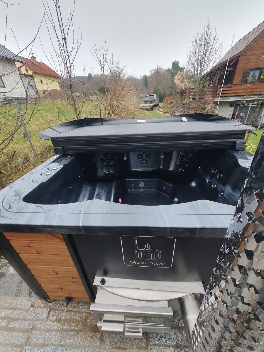 Hranatá akrylátová vírivka ECO - 4