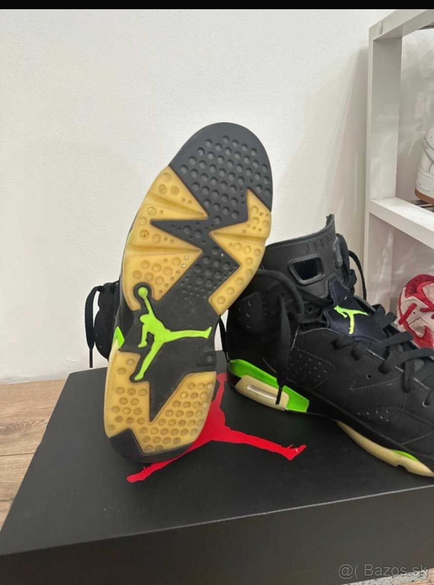 Jordan 6 eletric green 44 - 4
