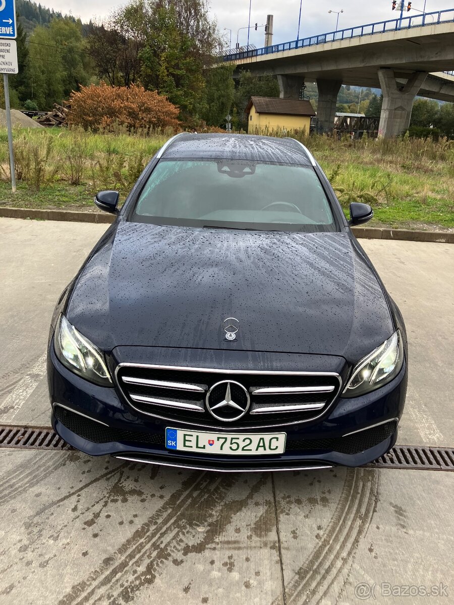 Mercedes E300 DE - 4