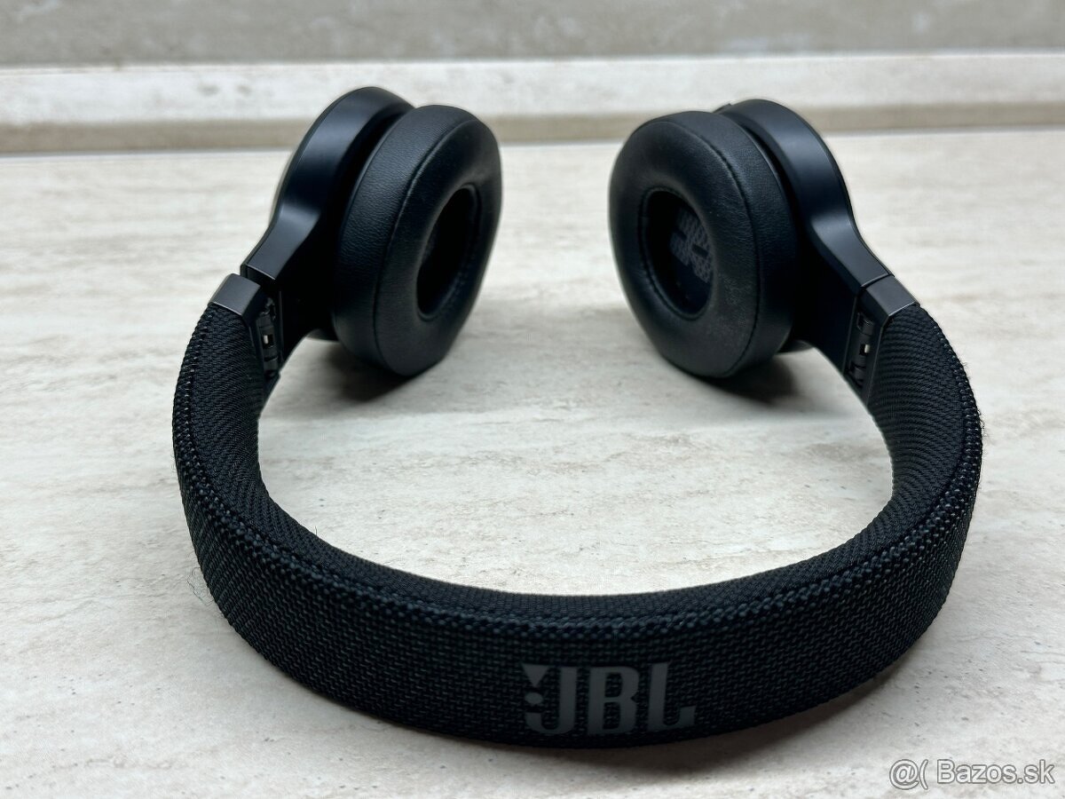 JBL Live 460NC - 4