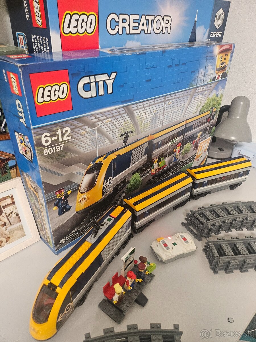 LEGO-60197 - 4