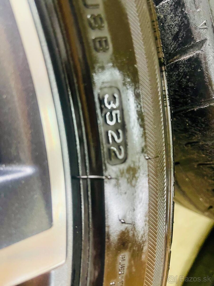 Škoda Vega R19 8,0J x 19“ ET 44 Originál - 4