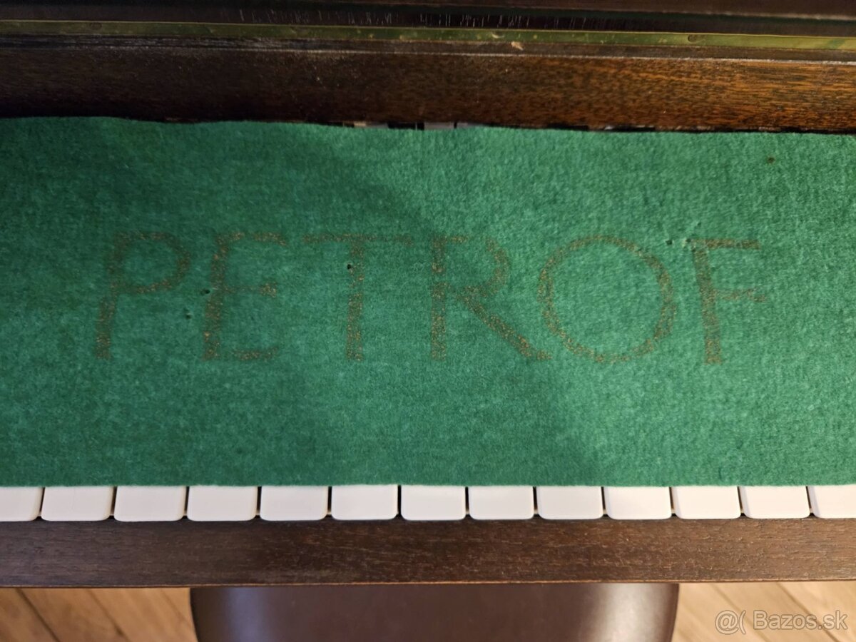 Predám klavír PETROF - 4
