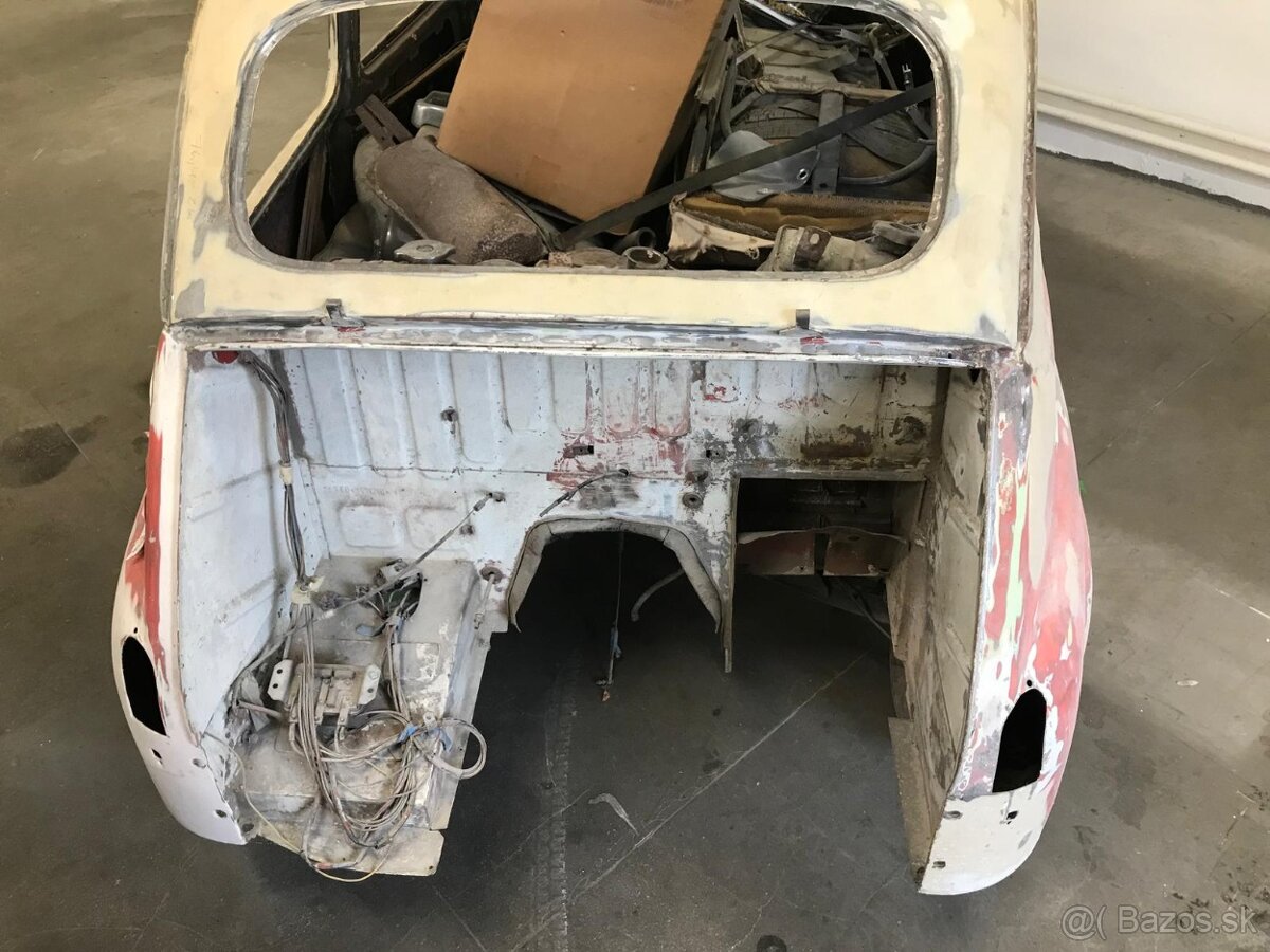 Veterány FIAT 600 D - 4