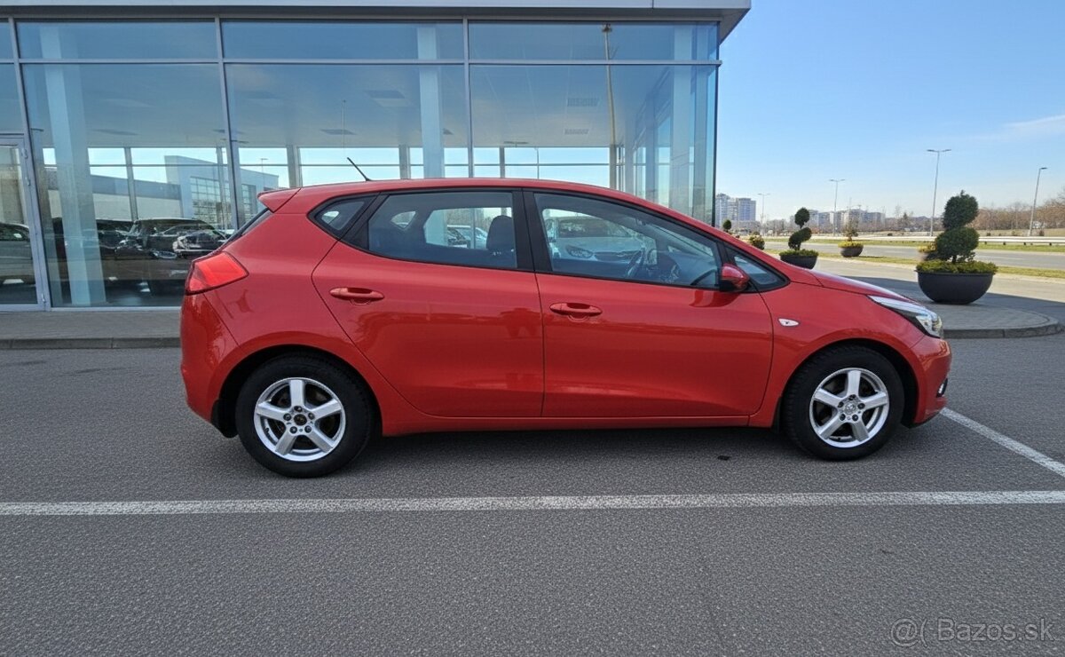 Kia ceed 1.4 2013 - 4