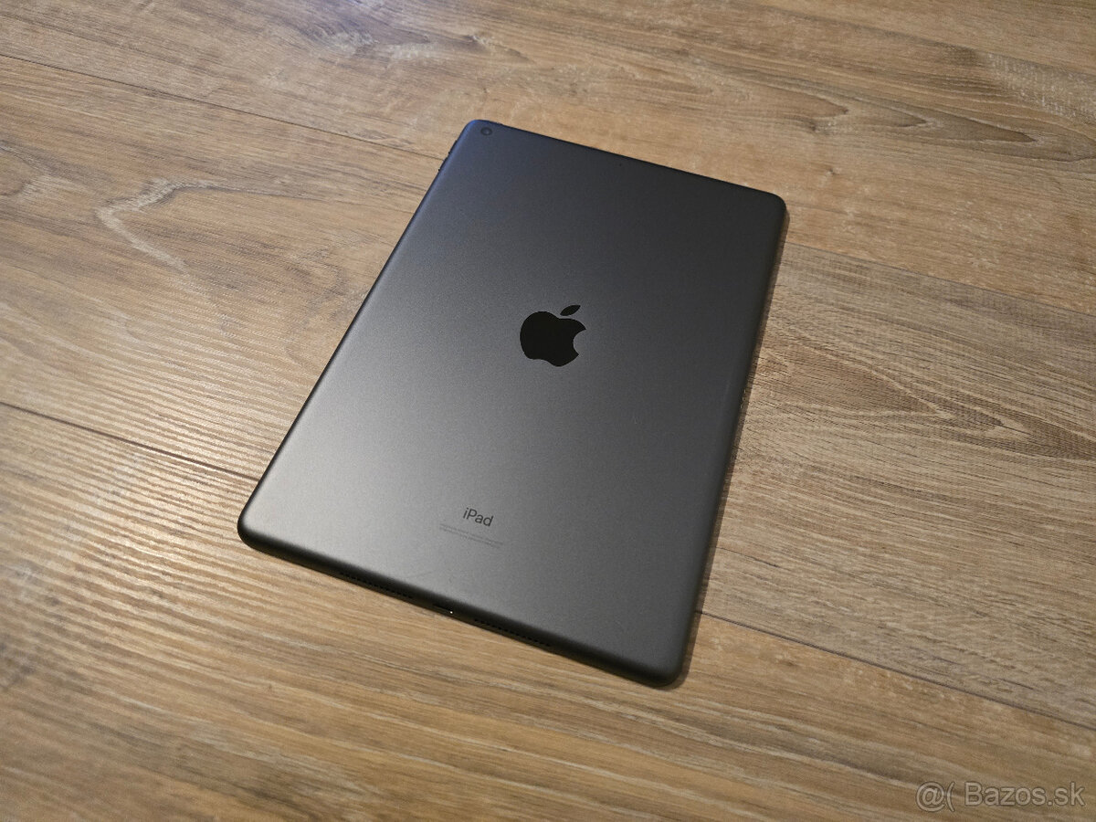 Apple iPad 8 32GB - 4