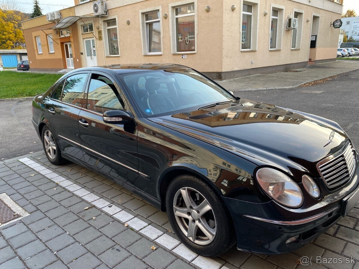Mercedes-Benz W211 E220 CDI 110Kw Avantgarde - 4