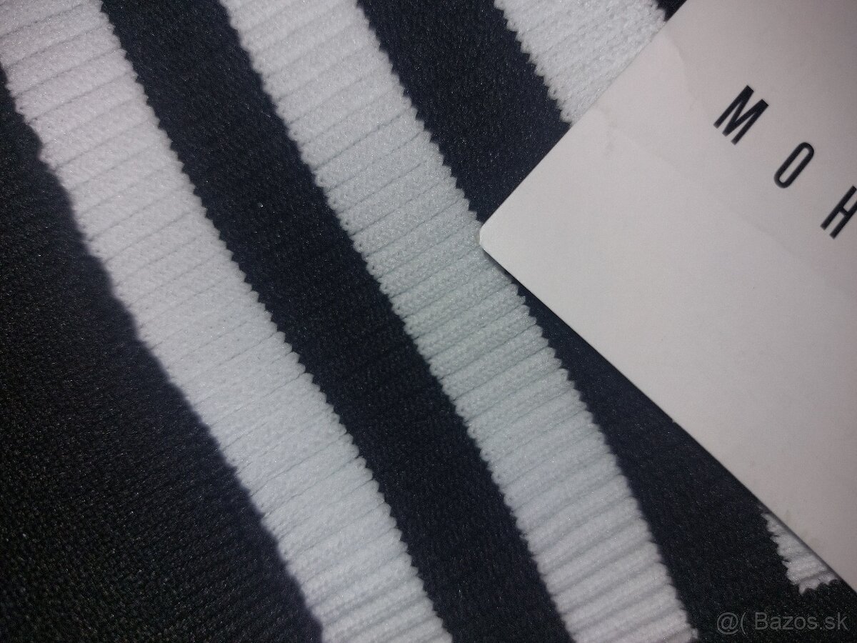 Sukňa s rozparkom M - 4