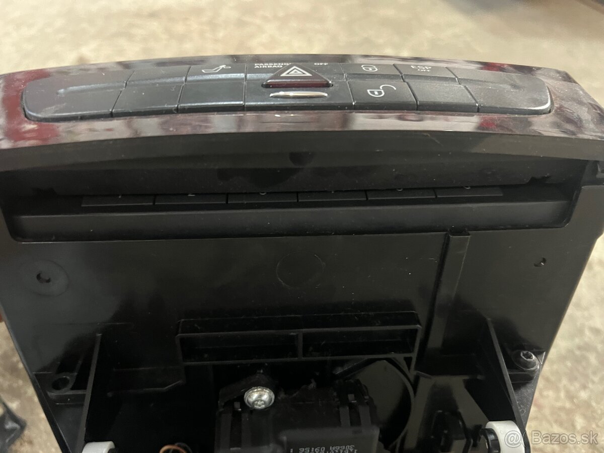 Mercedes w211 comand radio - 4