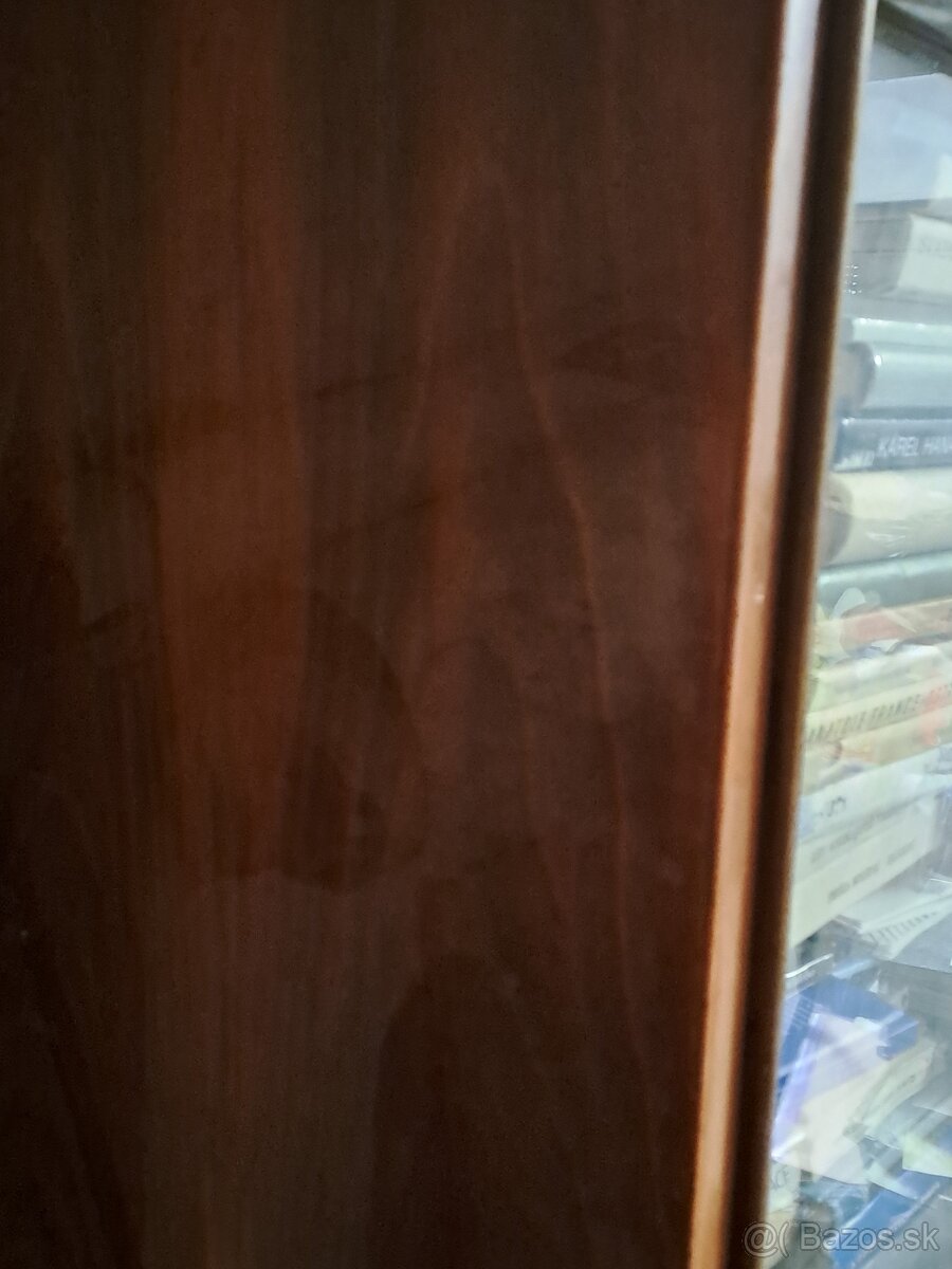 Knihovna/vitrína, autor Jindřich Halabala - 4