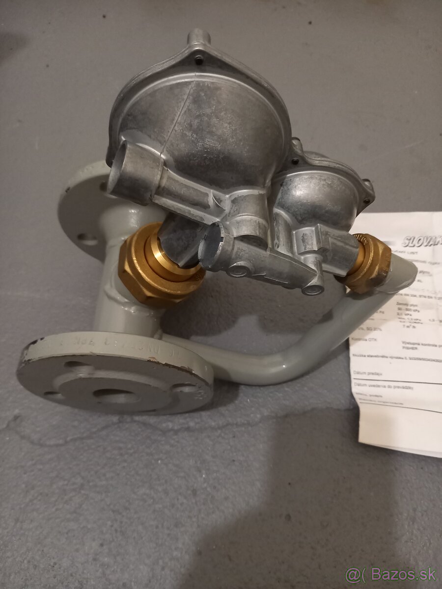 Domový regulátor plynu Fisher,kotol - 4