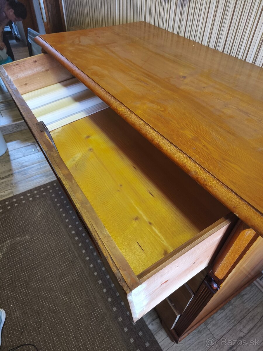 Starozitna komoda - 4