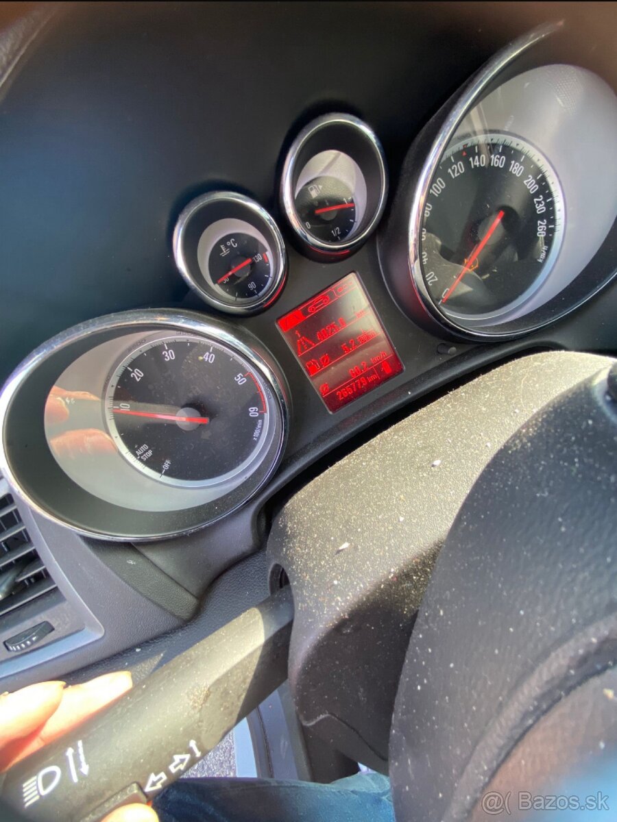 Opel astra , 2015 J - 4