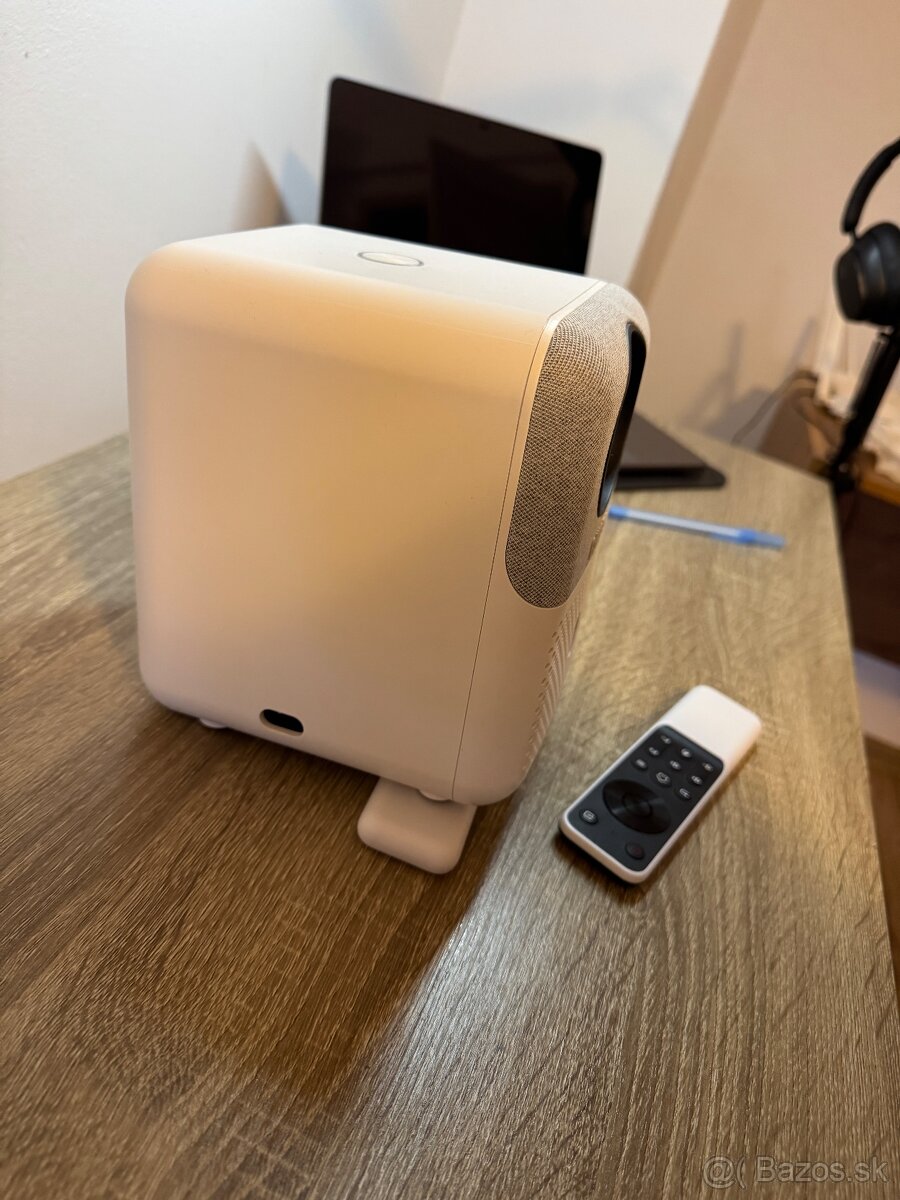 projektor BYINTEK U4 ako novi - 4