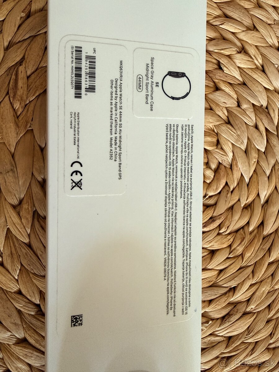 Apple Watch SE 44 mm - 4