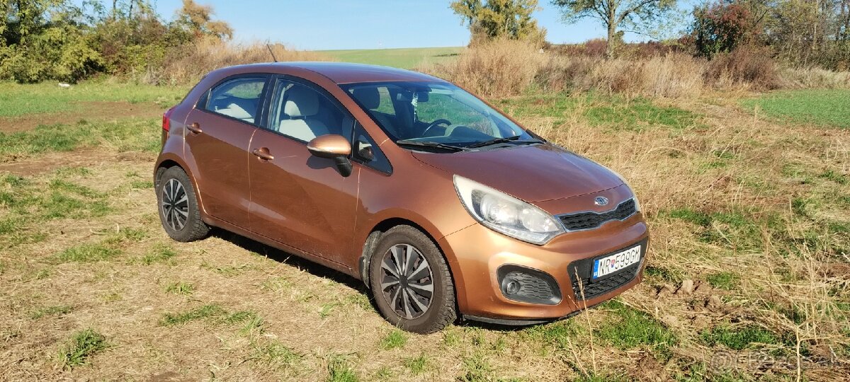 KIA RIO 1.4 benzin,rok 2012,80kw-109koni,186000km,kup.v SR - 4