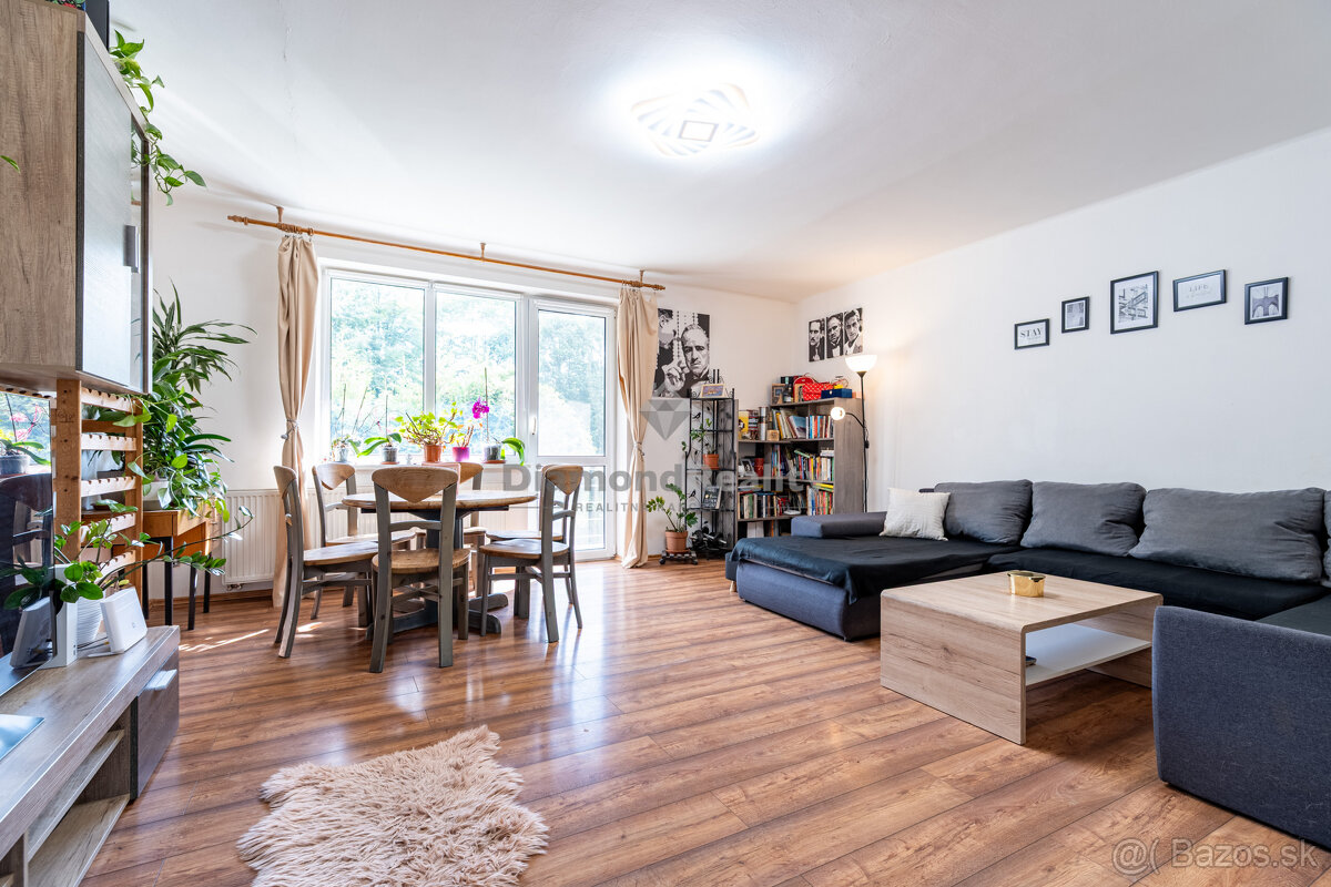 REZERVOVANÝ 3 IZBOVÝ BYT S TERASOU, PARKOVANÍM A ZÁHRADOU - 4