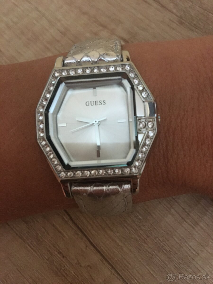 Predam lacno nove , nenosene hodinky Guess, prave, dovoz USA - 4