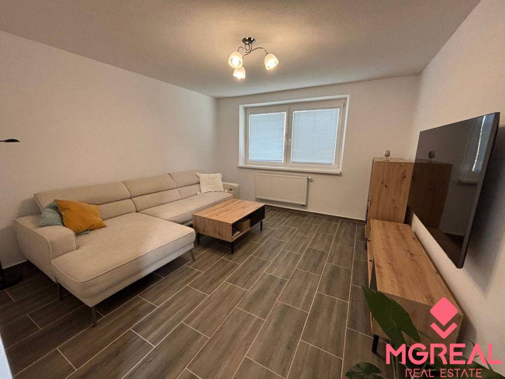 Rodinný dom Hajná Nová Ves po rekonštrukcii - 4