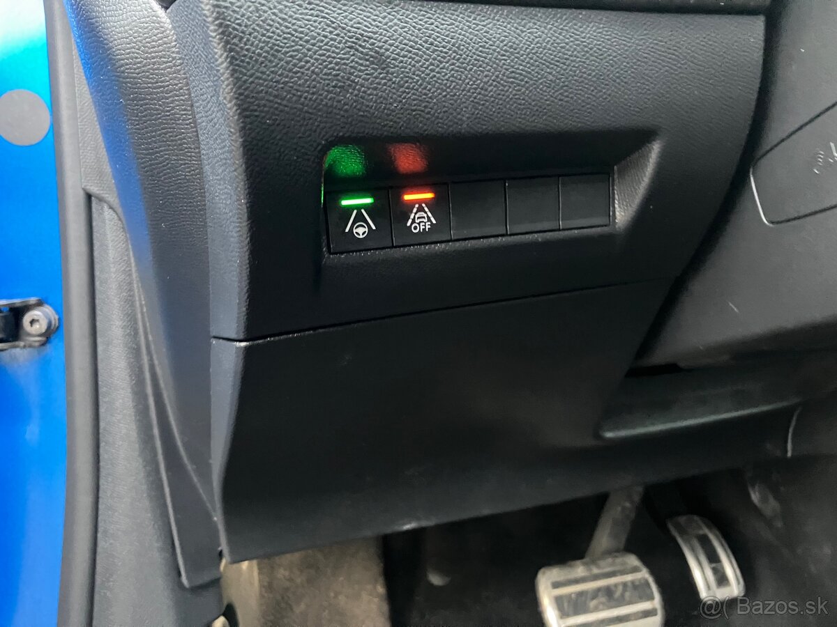 Peugeot e-208 GT 2021 DPH - 4