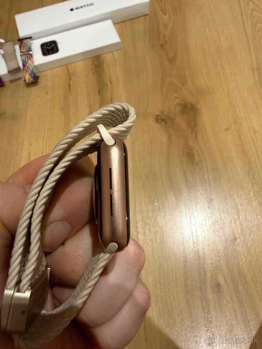 Apple Watch SE 40 - 4