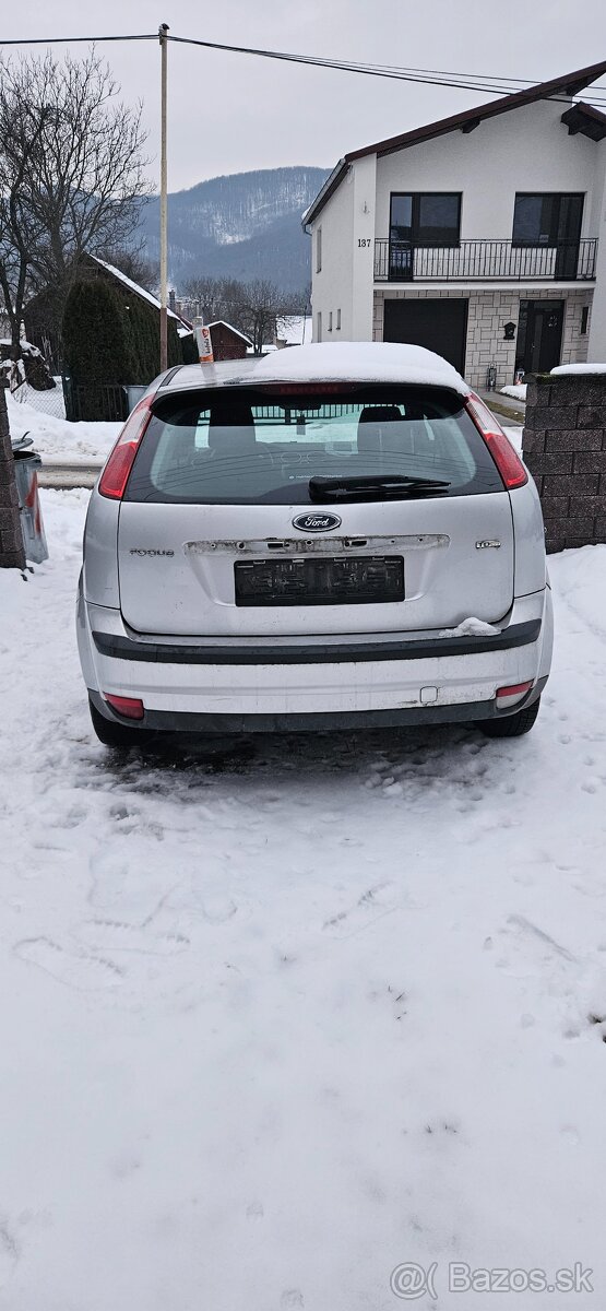 Rozpredám Ford Focus mk2 1.6 tdci 66kw - 4