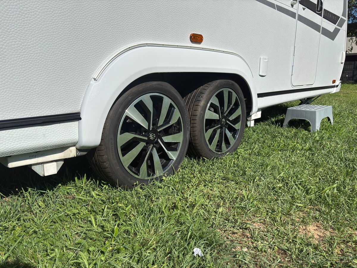 KARAVAN KNAUS SÜDWIND 650 PEB - 4