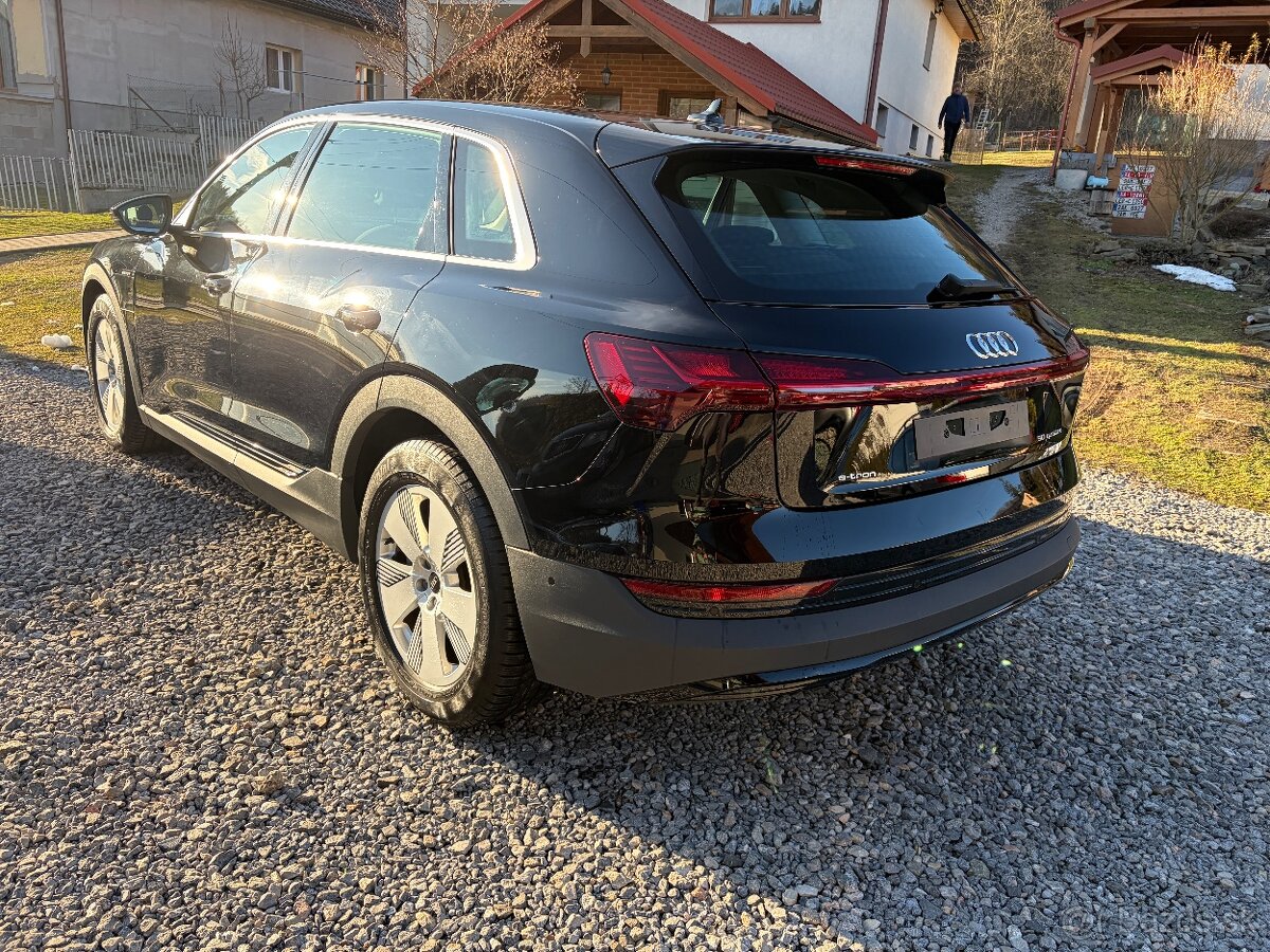 Audi E-Tron 50 Bussines Quattro - 4