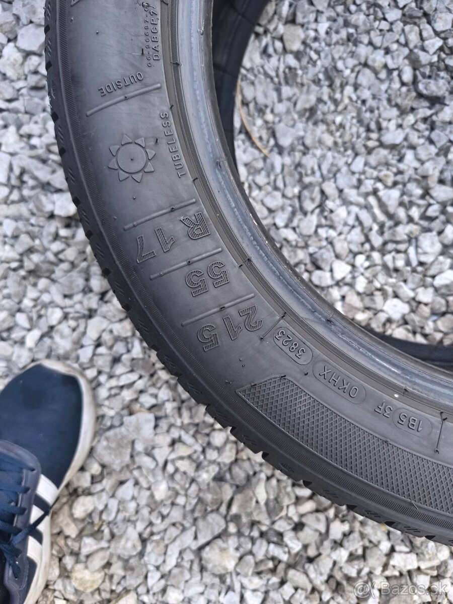 215/55R17 - 4