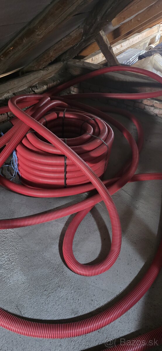 Predám prívodny kabel CYKY 4x16 - 4