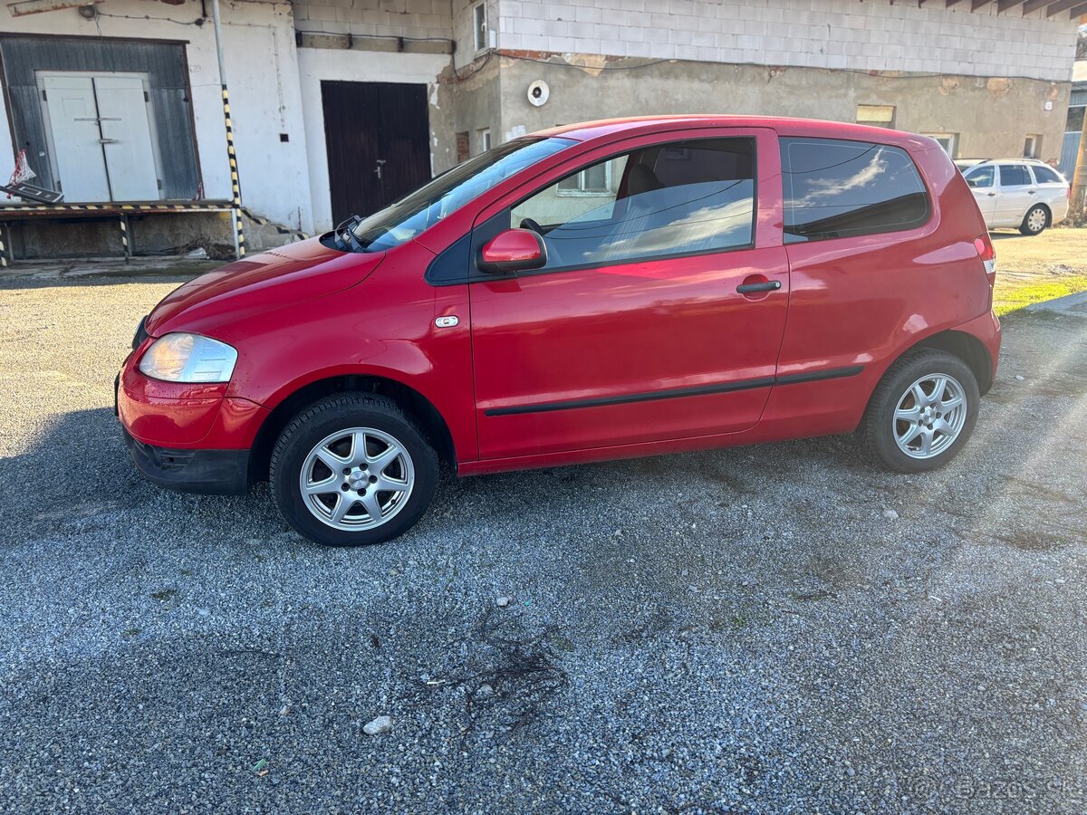 VW FOX - 4