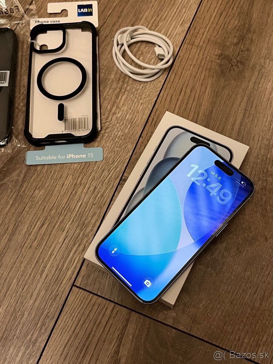 iPhone 15 - 4