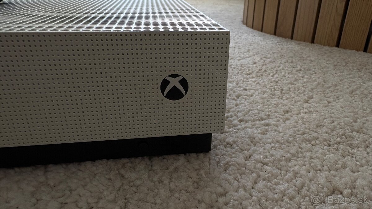 Xbox One S 500GB - 4