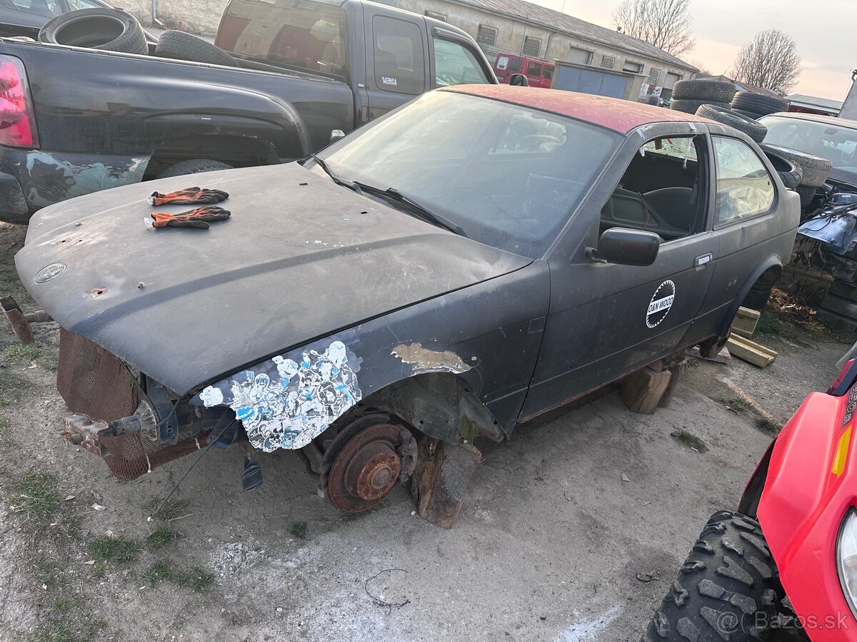 BMW E36 compact 1.8 - 4