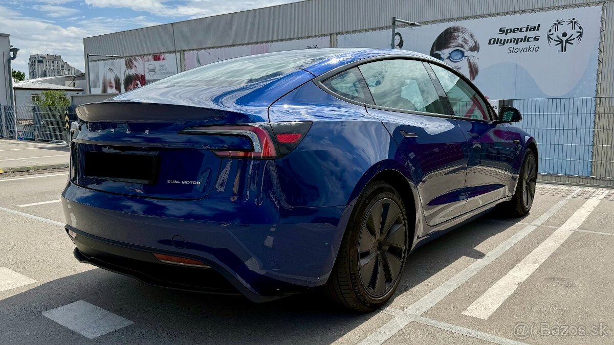 Tesla Model 3 Long Range AWD - 4