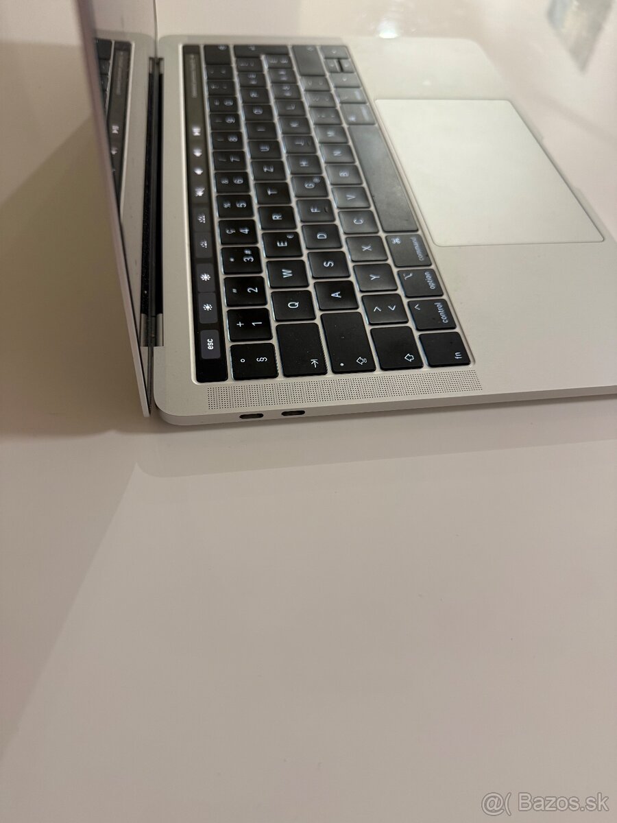Predam Macbook Pro 13 2019 - 4