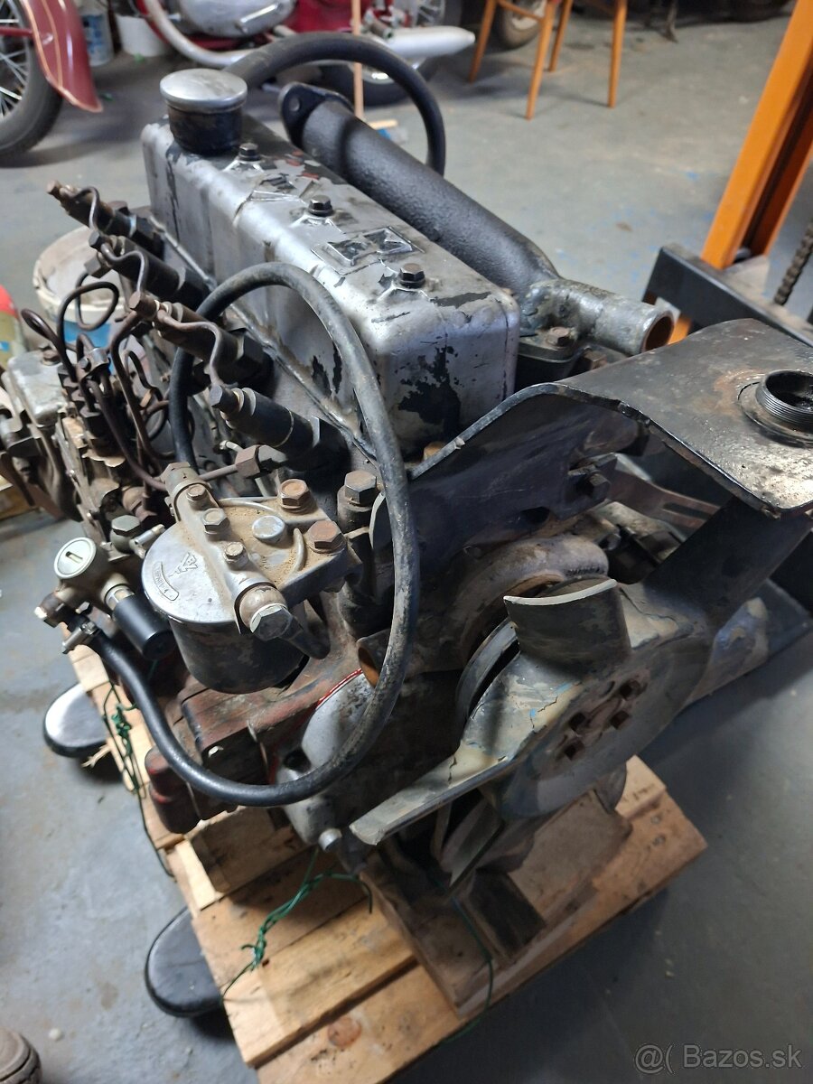 Motor multicar m25 - 4