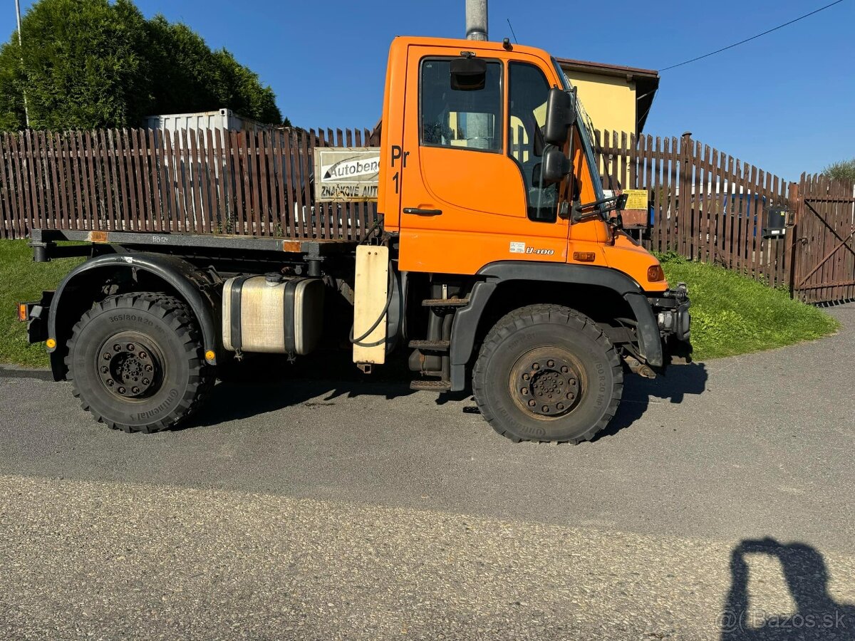 Unimog - Mercedes - 4