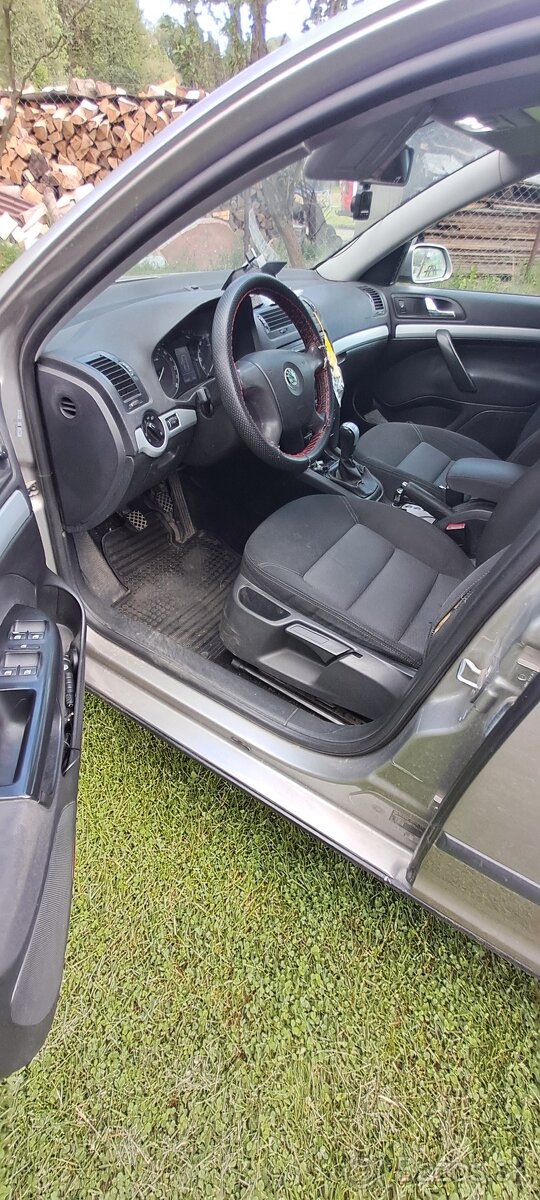 Predám škoda octavia 1,9 TDI 4x4 ,77kw manuál - 4