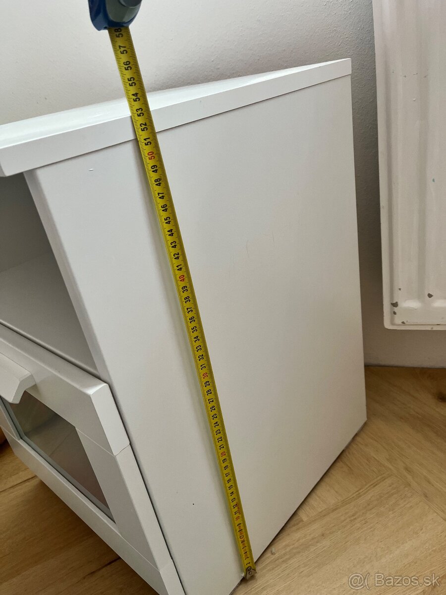 Nočný stolík IKEA - 4