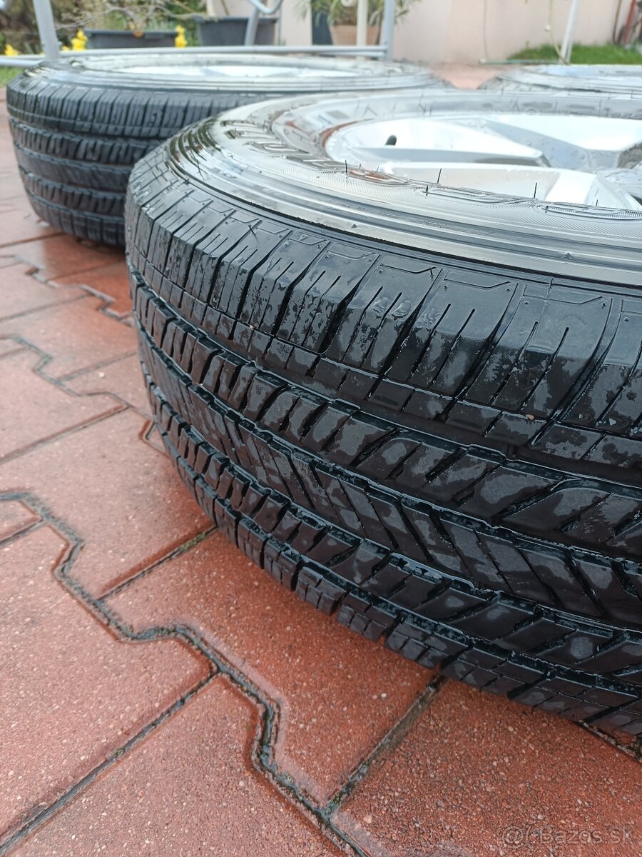 R18 Celoročná sada JEEP WRANGLER 4x 255/70R18 BRIDGESTONE