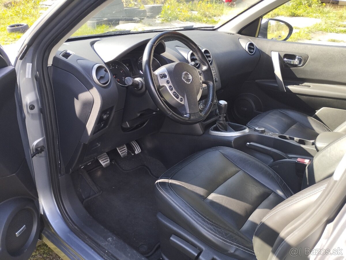 Nissan Qashqai +2  4x4 2010 - 4