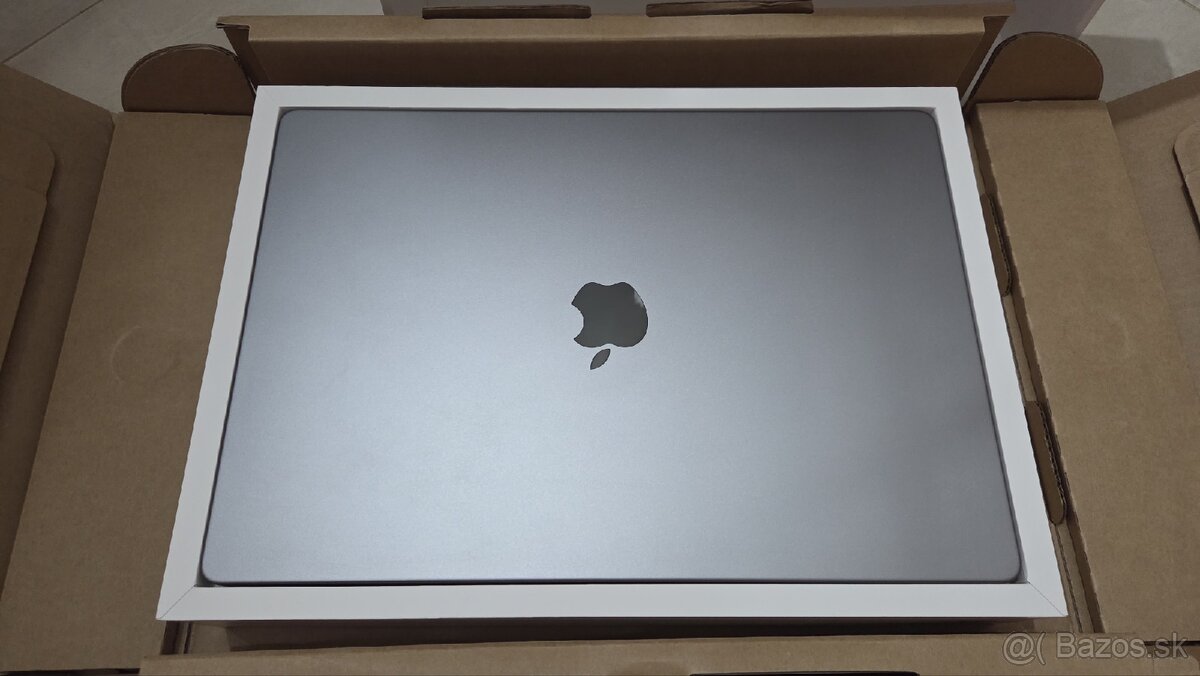 Macbook Pro 16'' 96GB ram 2TB ssd - 4